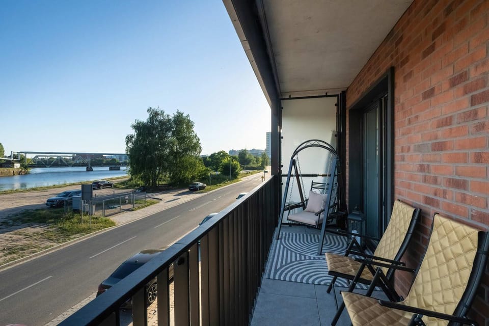 Balcony/Terrace, River view
