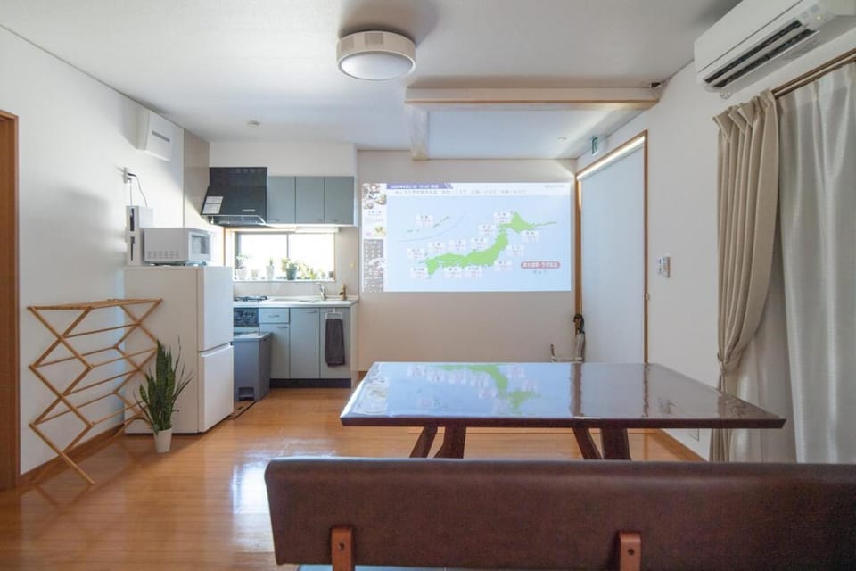 神燈 KAMIAKARI by NAGATA HOUSE House in Tokyo Prefecture