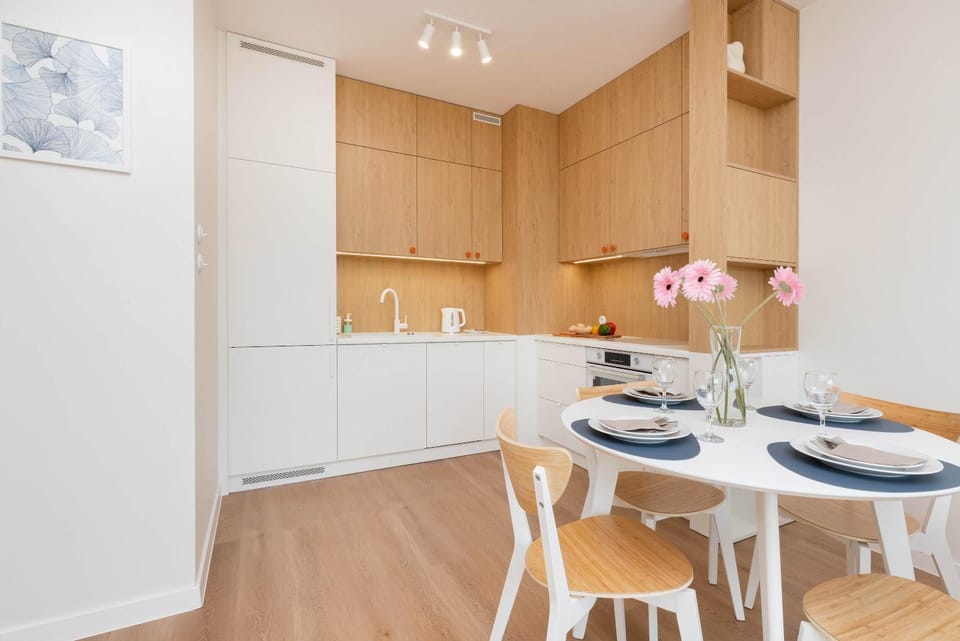 Coffee/tea facilities, Kitchen or kitchenette, dishwasher, stove