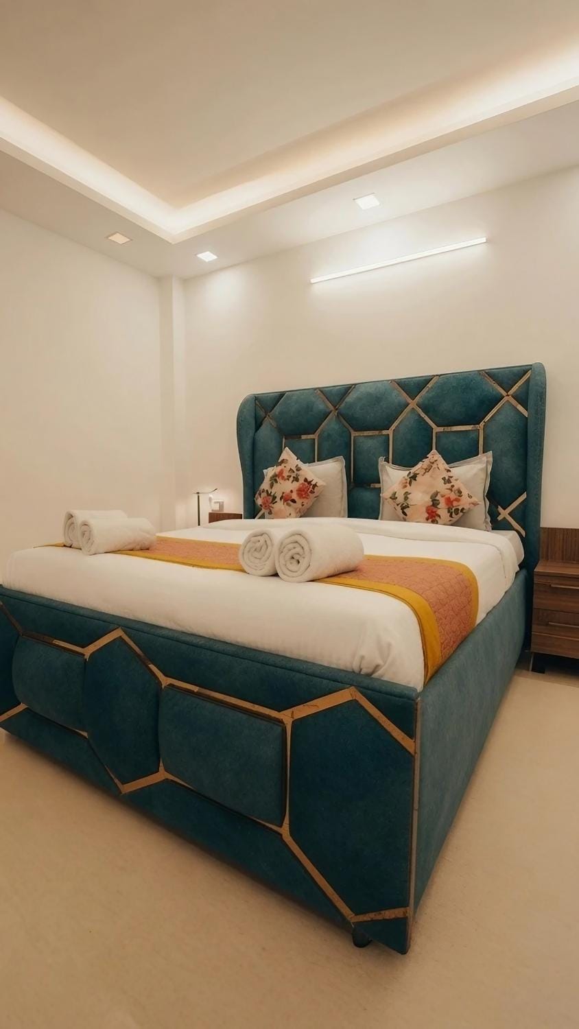 Bed, Bedroom