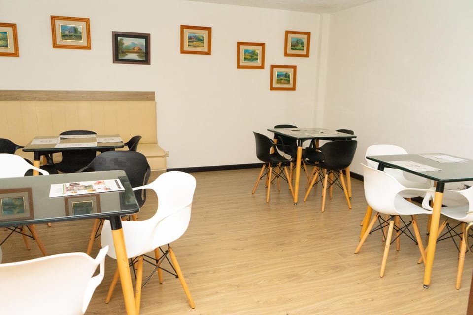 Meeting/conference room