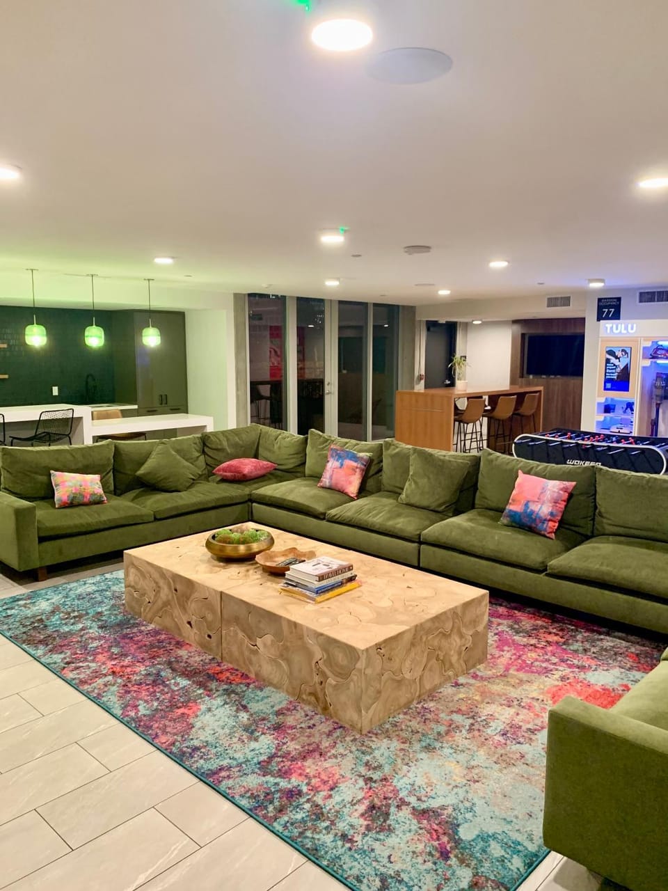 TV and multimedia, Seating area