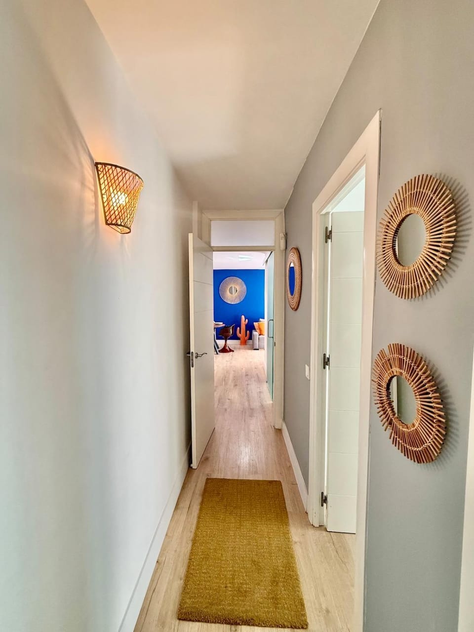 Blue Cromía - City center and parking Apartment in Malaga