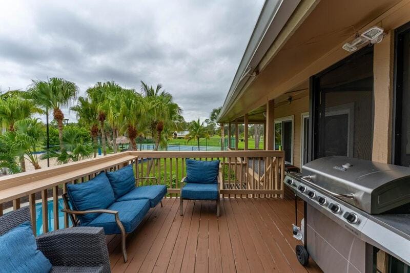 Villa Zephyra, Grand 8BR Villa for Families & Groups Villa in Jensen Beach