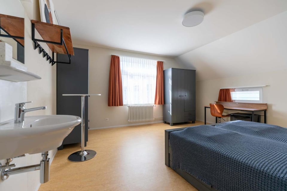Bed, Photo of the whole room, Bedroom, wardrobe