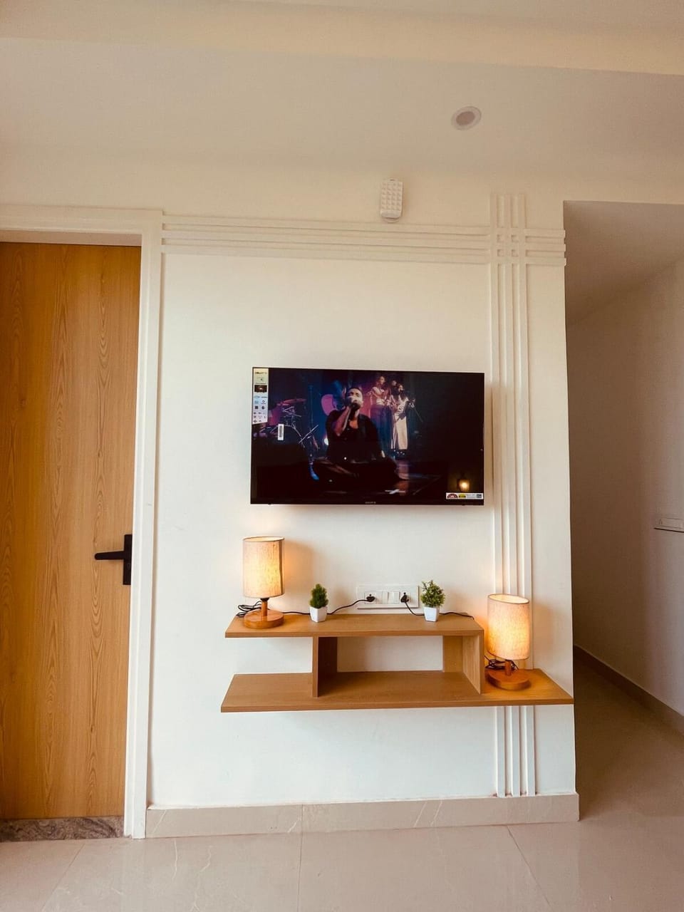 Prema Stays Luxury Studio with Balcony Apartment in Gurugram