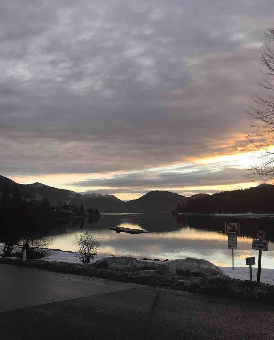 Lakehouse Gretel apartment on Ground floor Sleeps 2 comfortably, maximum 4 Apartment in Kochel