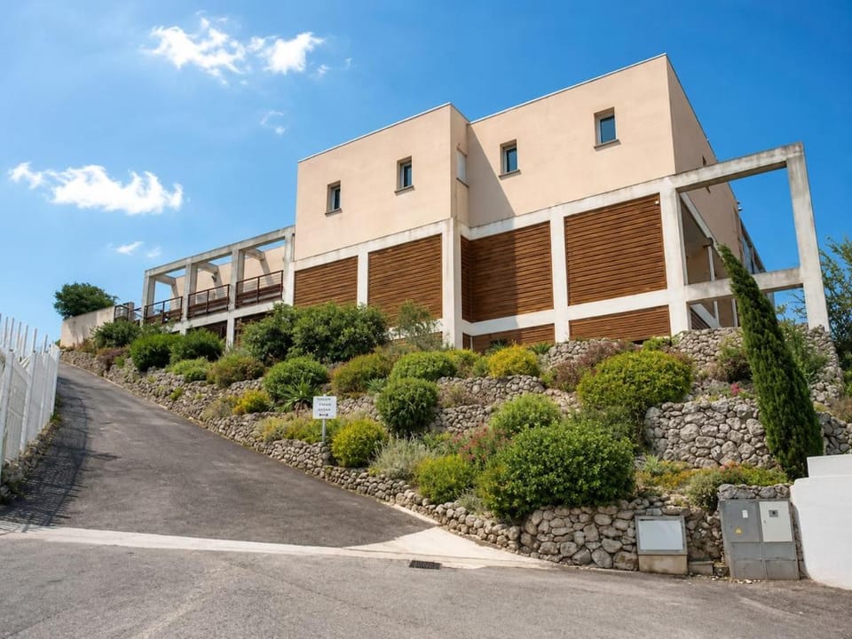 Panoramic villa and exceptional terrace House in Narbonne