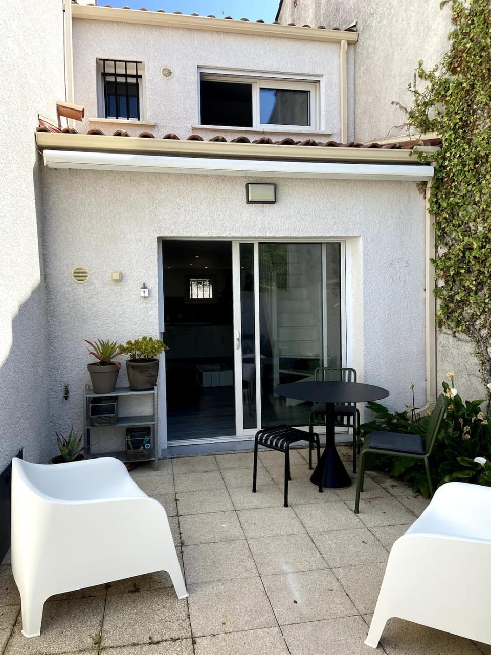 Patio, Inner courtyard view