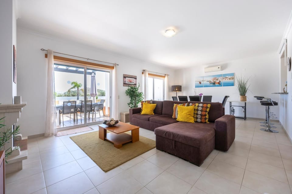 Casa Iguana Apartment in Budens