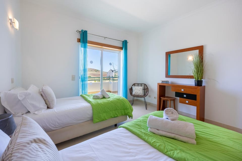 Casa Iguana Apartment in Budens
