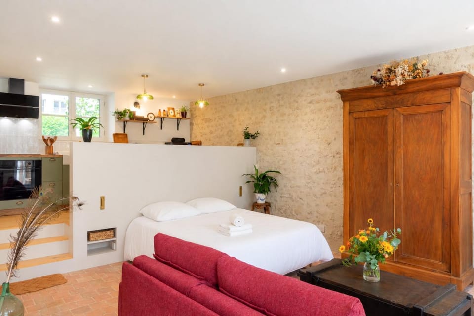 Living room, Photo of the whole room, Bedroom, kitchen
