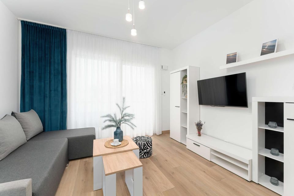 TV and multimedia, Seating area