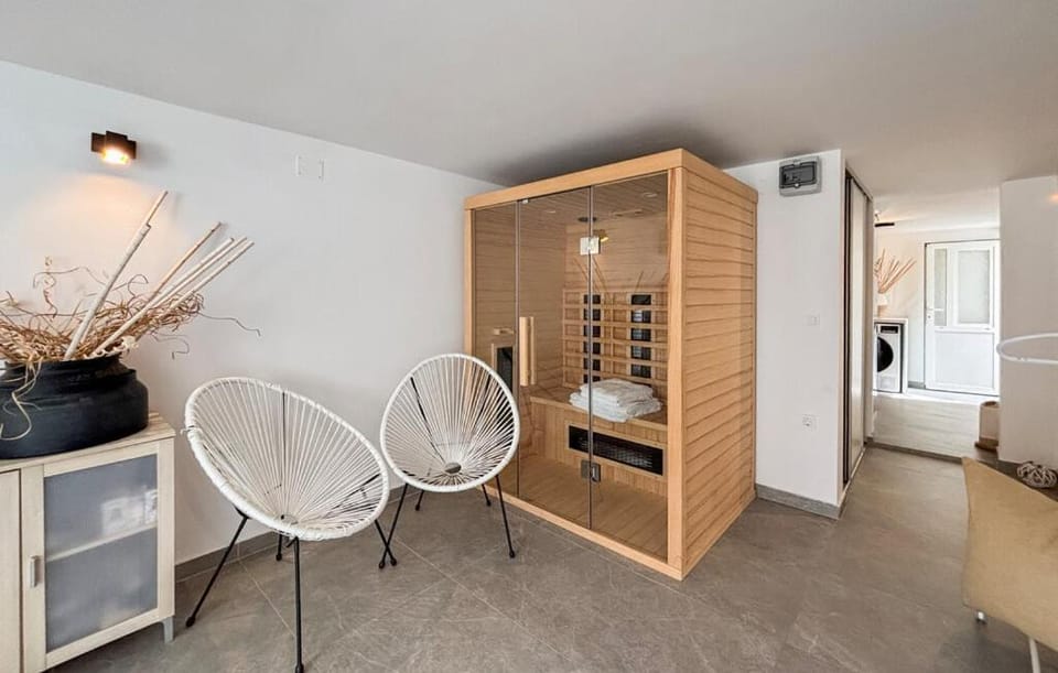 Sauna, Spa and wellness centre/facilities, towels
