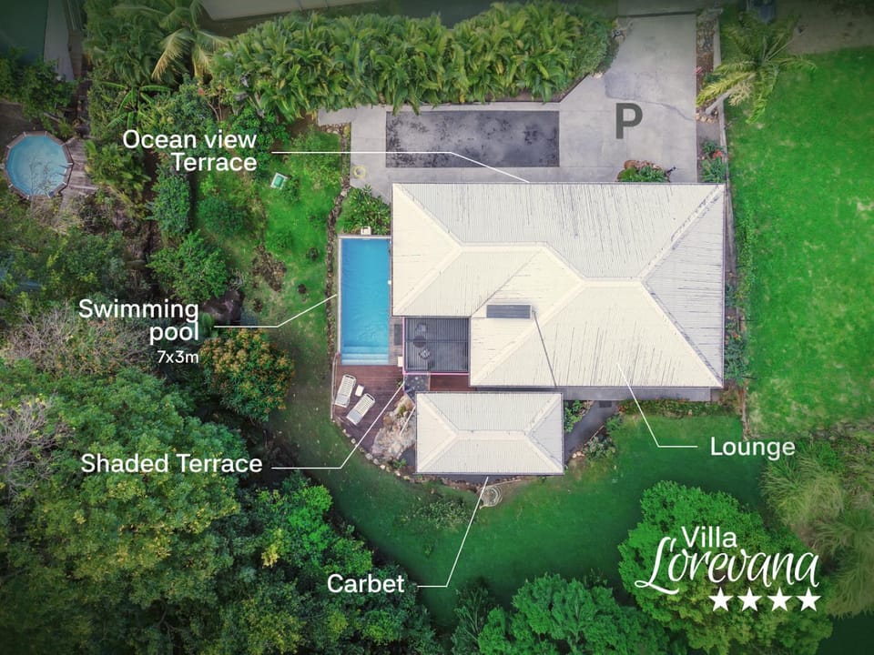 Villa 4 étoiles superbe vue mer, plage à 400m, piscine privée & studio Villa in Deshaies