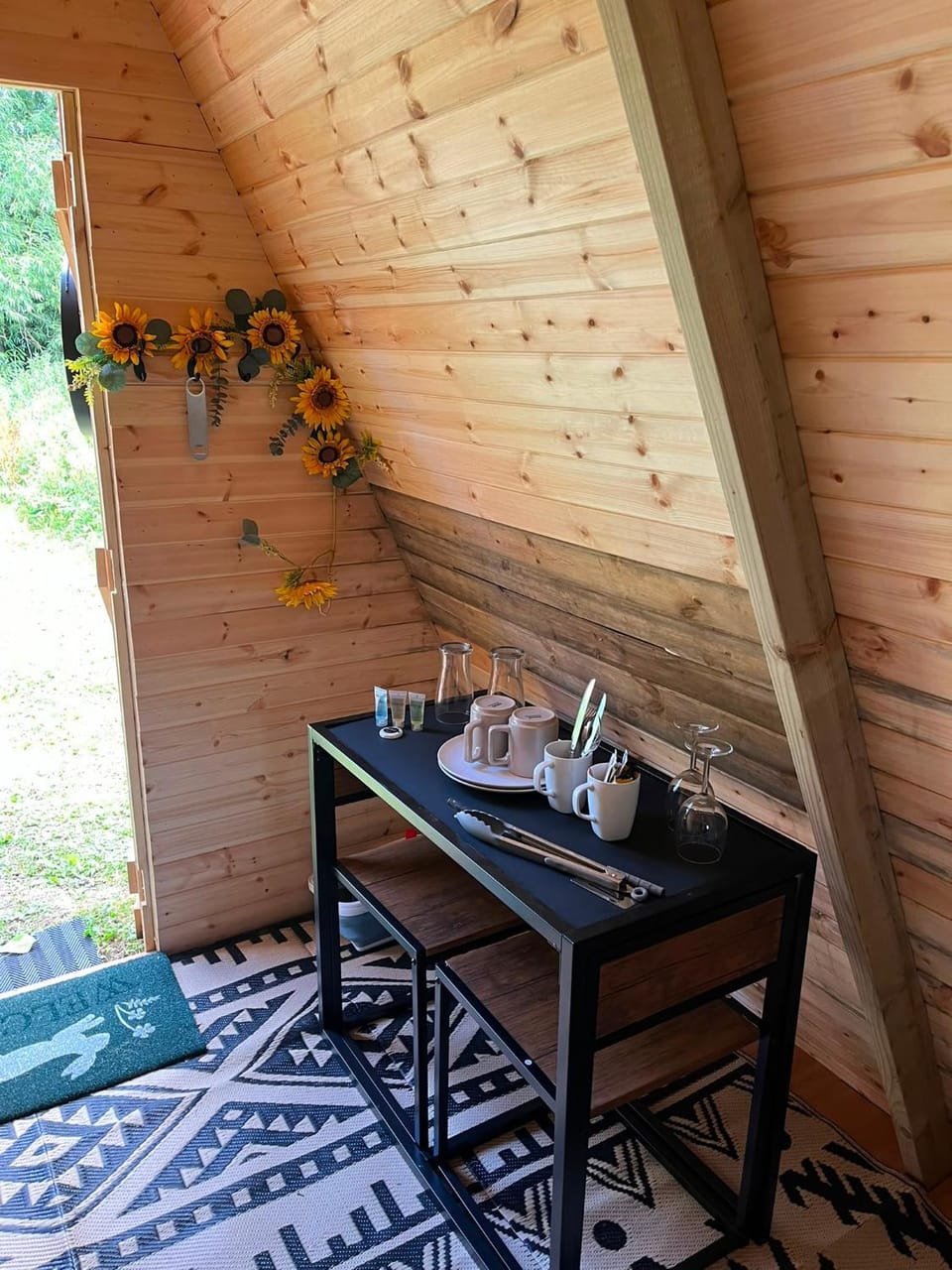 Medway wharf marina glamping Wild Nest Luxury tent in Tonbridge and Malling District