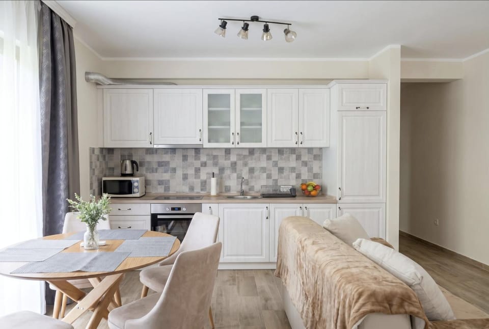 Seating area, Communal kitchen