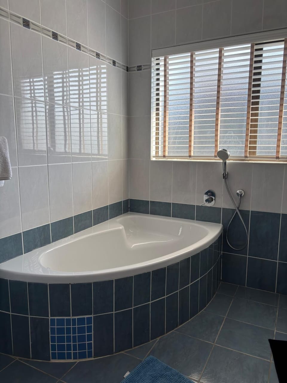 Bathroom, Bath