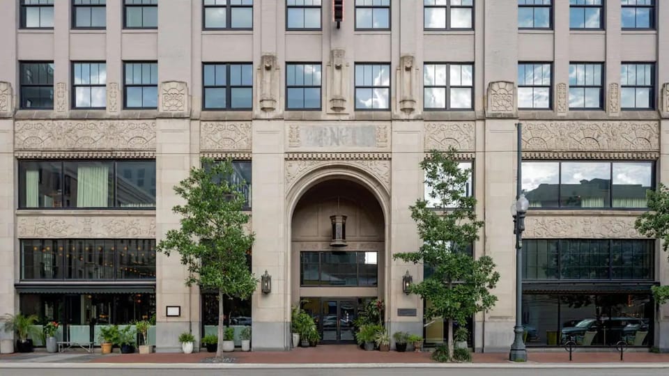 Property building, Facade/entrance