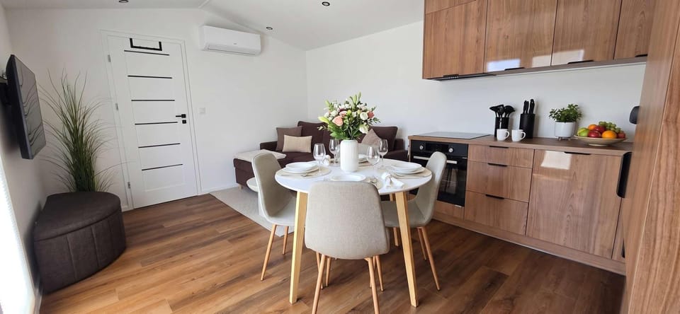 Kitchen or kitchenette, Living room, Dining area