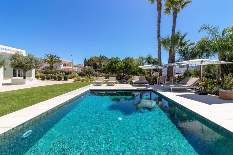 Casa Eldorado Luxury Villa with Private Pool in Ferragudo Villa in Ferragudo