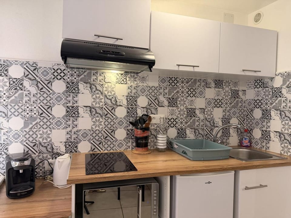 Le Nid Villeneuve -Ground Floor in the Town Center Apartment in Auvergne-Rhône-Alpes