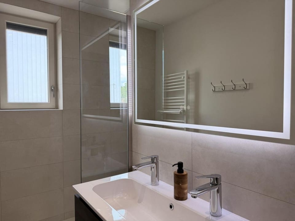 Le Clauzel, terrasse et parking gratuit Apartment in Auvergne-Rhône-Alpes