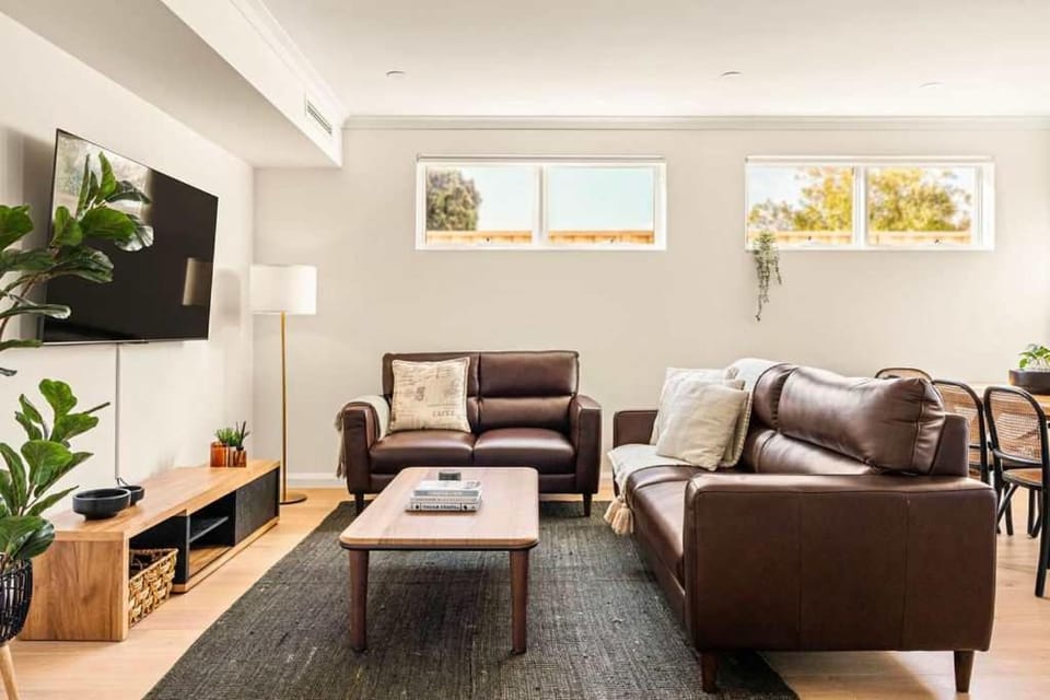 3BR Family Home Near Scarborough Beach Perth House in Perth