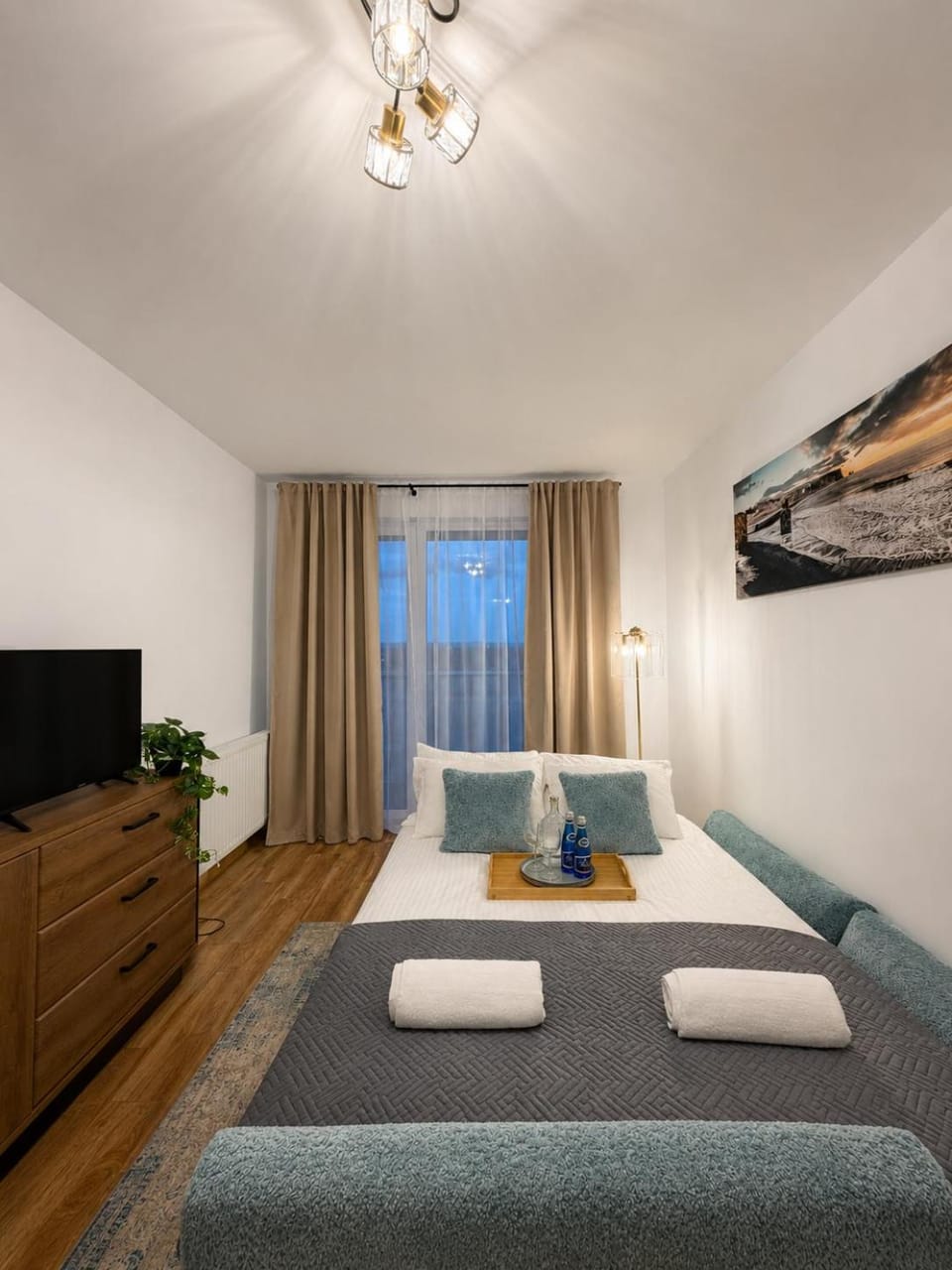 Communal lounge/ TV room, Living room, Entertainment