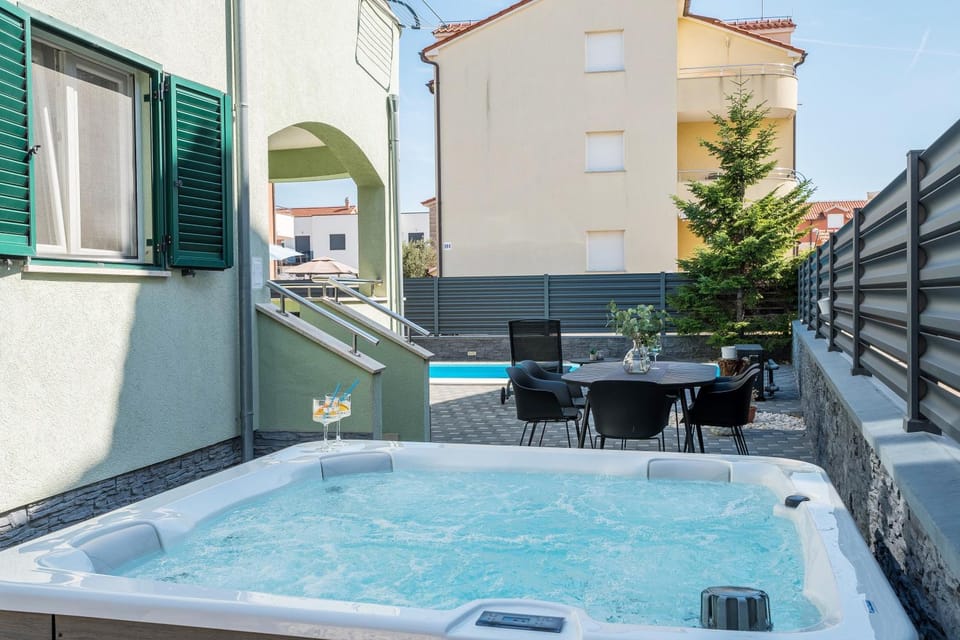 Hot Tub
