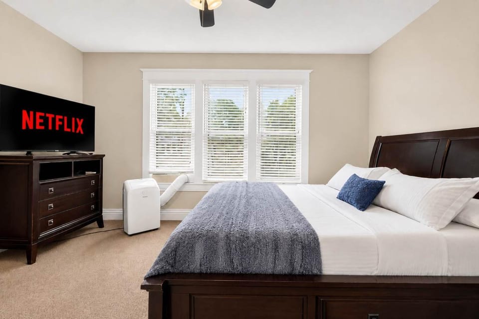 Relaxing retreat with hot tub near Cherokee Park House in Jefferson County