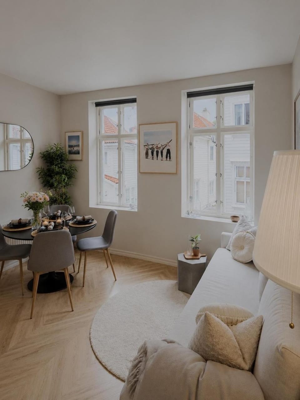 Living room, Seating area, Dining area