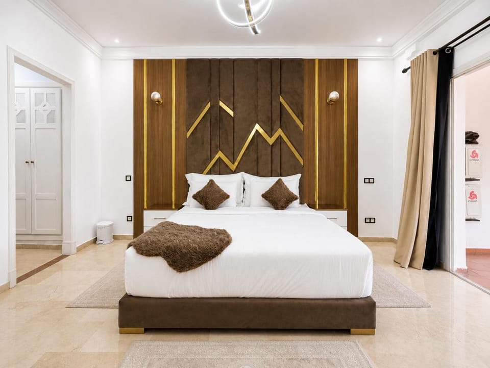 Bed, Photo of the whole room, Bedroom, wardrobe