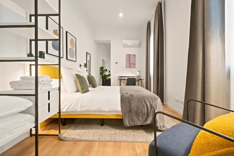 Bed, Bedroom