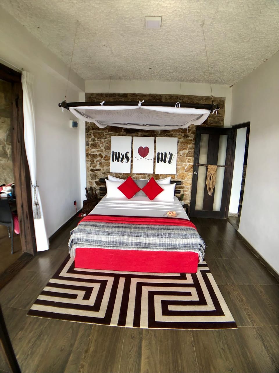 Romance in Ella Bed and Breakfast in Ella