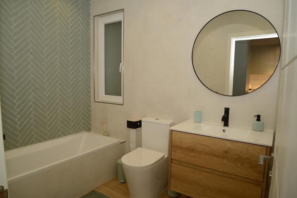 Toilet, Bathroom, Bath