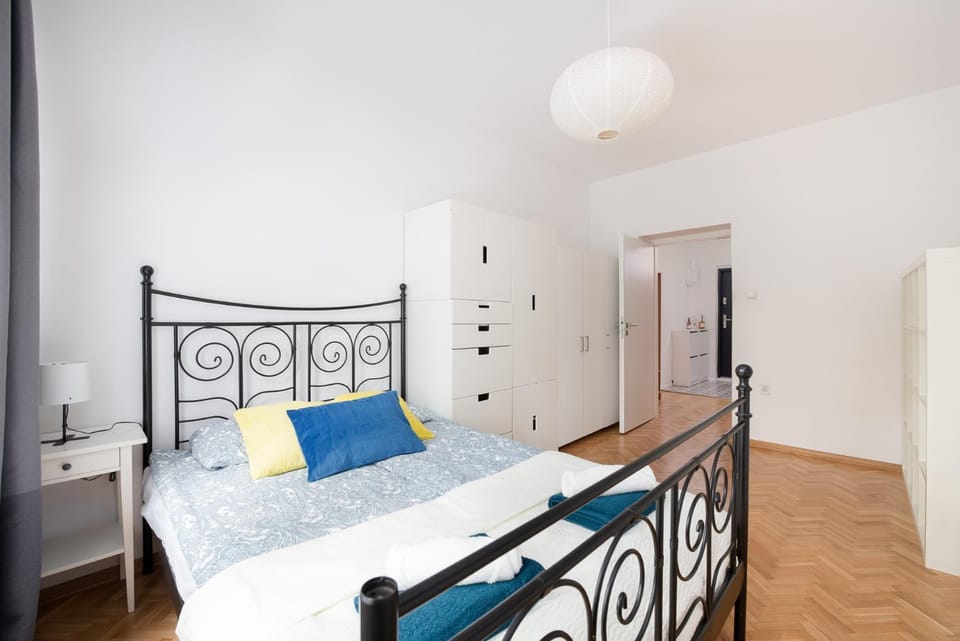 Bed, Bedroom, wardrobe