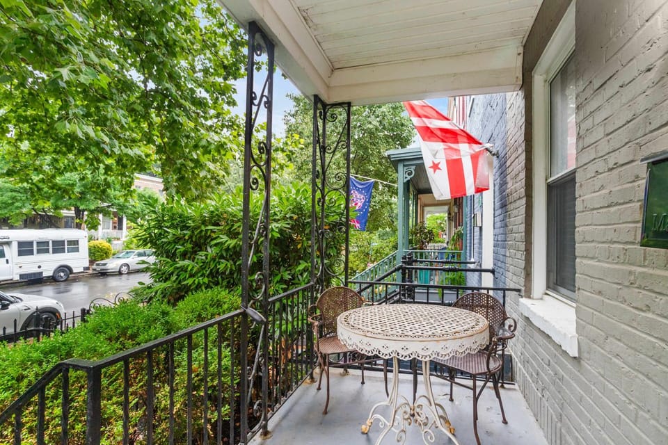 Sojourn 2BD Capitol Hill Home with Patio Apartment in Capitol Hill