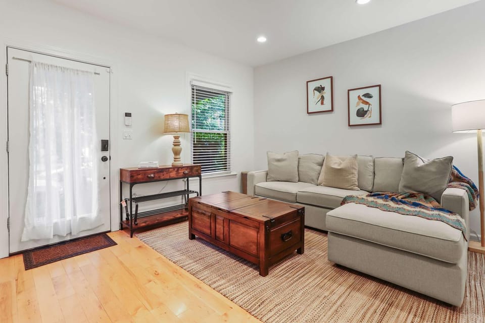 Sojourn 2BD Capitol Hill Home with Patio Apartment in Capitol Hill