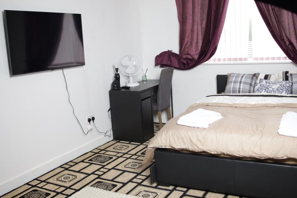 TV and multimedia, Bedroom, towels