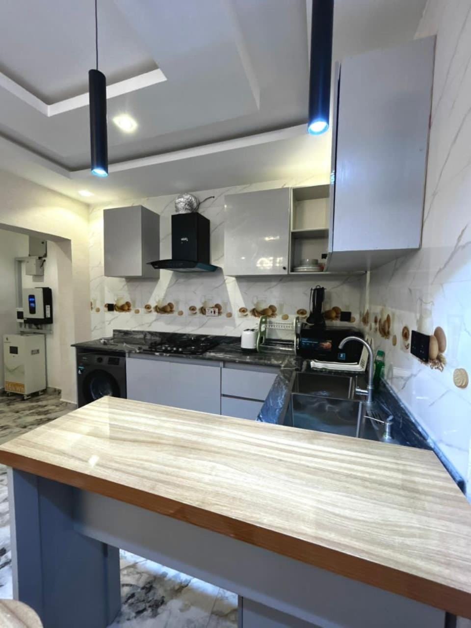 Kitchen or kitchenette, Dining area, oven, stove, toaster