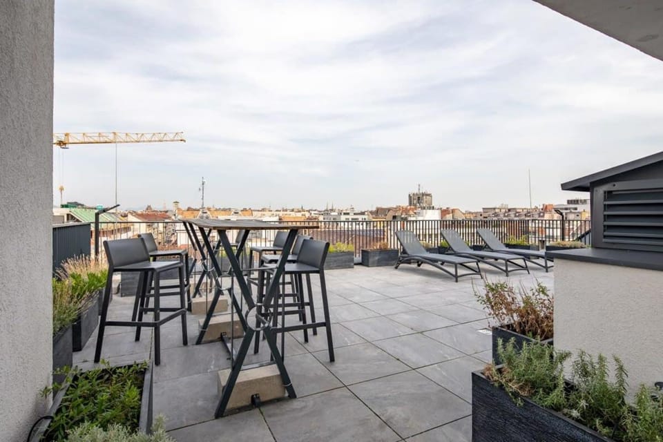 Rooftop Access - NEW with Balcony Apartment in Budapest