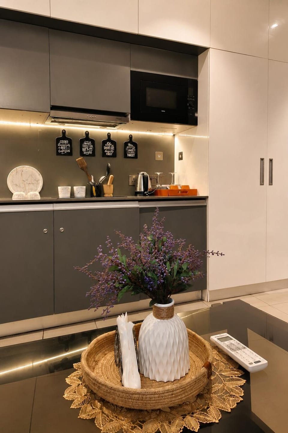 Kitchen or kitchenette