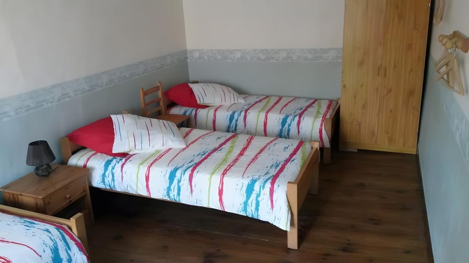 Property building, Living room, Bedroom