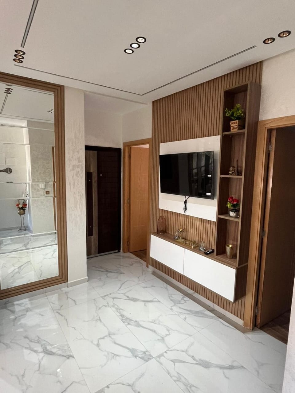 Flowers Apartment in Casablanca-Settat