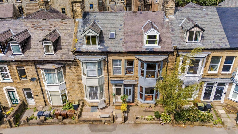 Peak district Victorian family home House in High Peak District