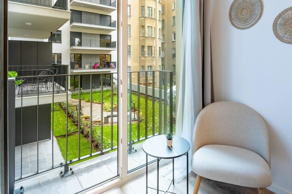 Balcony - Rooftop Access - NEW Studio Apartment in Budapest