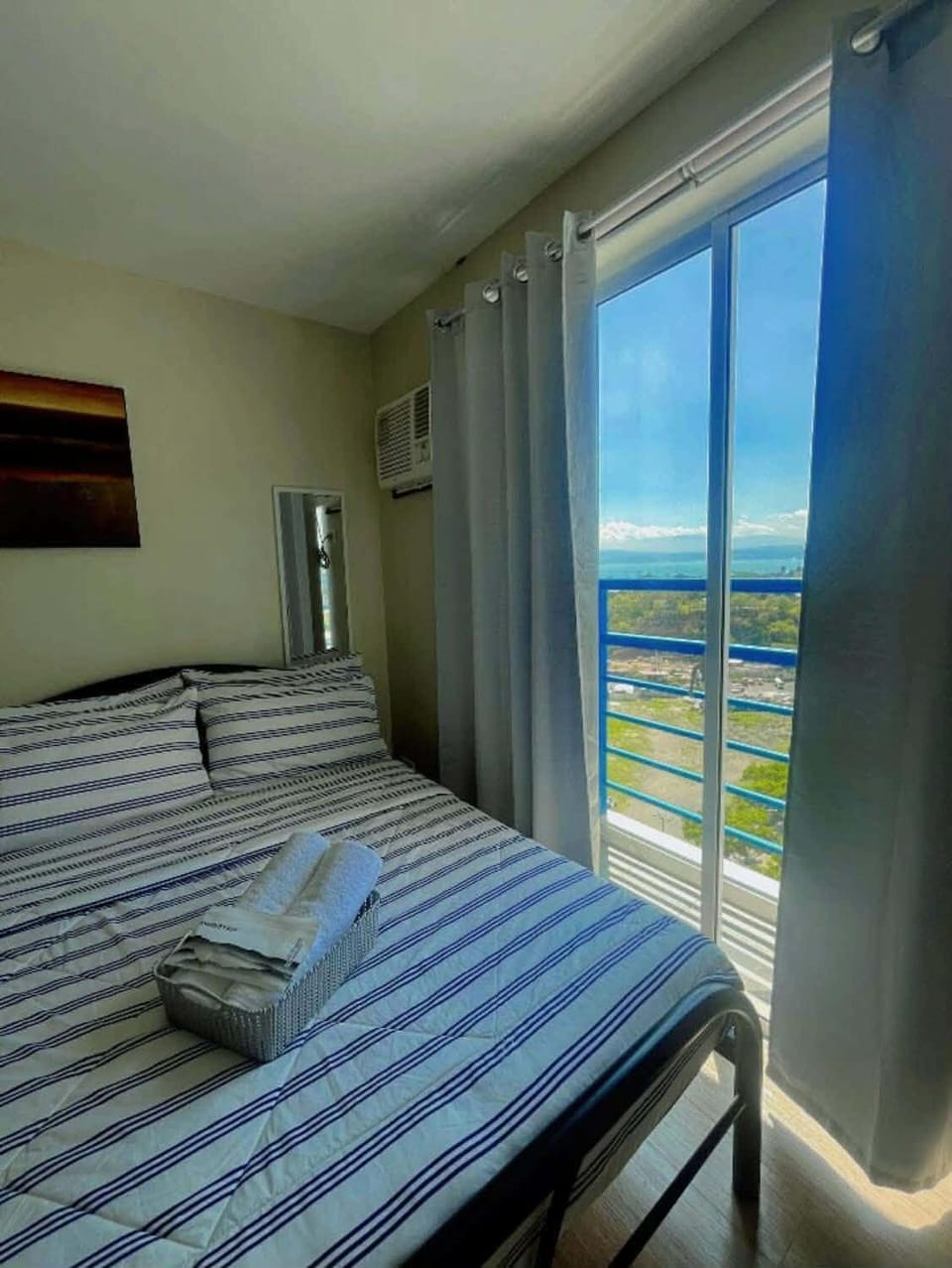 Staycation CDO Place Apartment in Cagayan de Oro