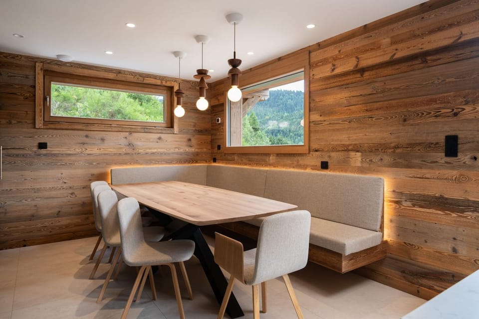 Le Refuge de Lola Family Chalet with Hot Tub Games Room & Fireplace Chalet in Gérardmer