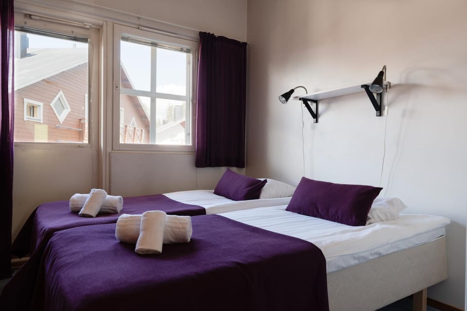 Bed, Balcony/Terrace, Bedroom, Quiet street view, heating, internet, towels, wardrobe